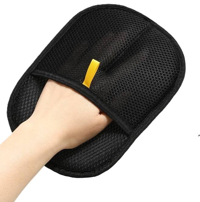 🐾FurSwipe – Reusable Grooming Glove for Pets